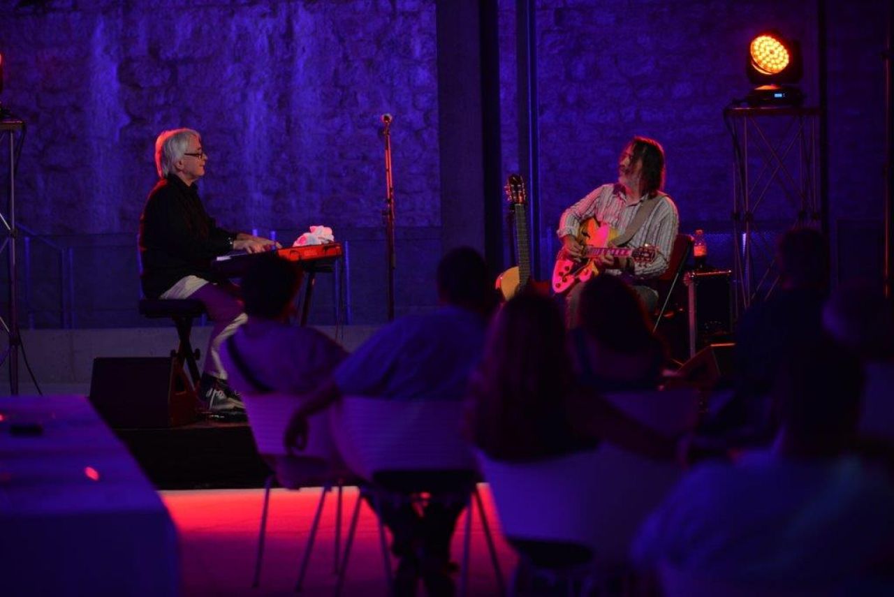 Stanić i Frangeš otvorili Stranu B