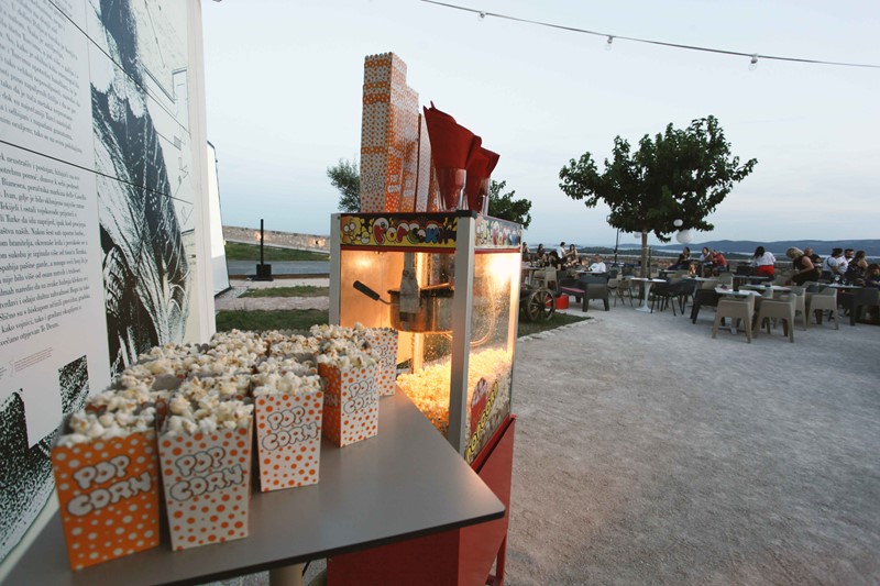 Popcorns at Barone movie nights